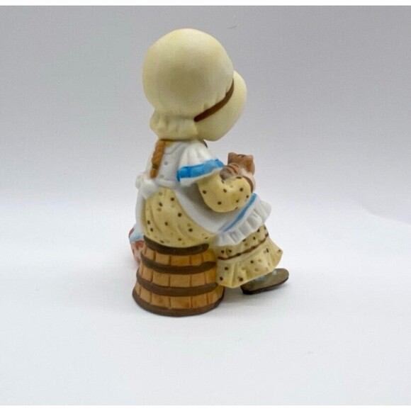 Vintage Holly Hobbie Figurines, Lot Of 3 Figurines. - Picture 12 of 16